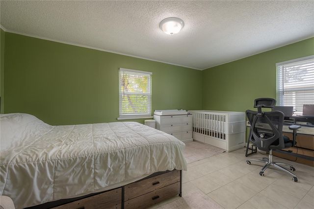 5937 13TH AVENUE N, St Petersburg, FL 33710
