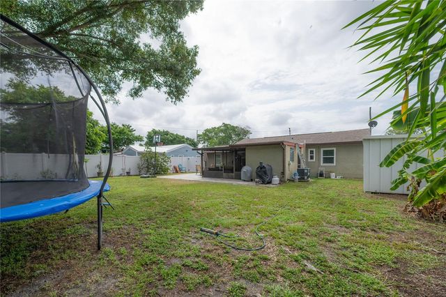 5937 13TH AVENUE N, St Petersburg, FL 33710