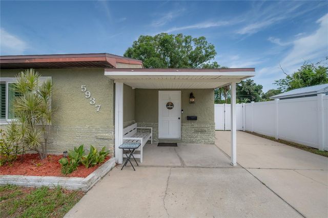 5937 13TH AVENUE N, St Petersburg, FL 33710