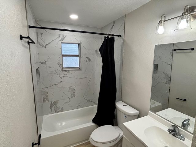 8 KINGS CIRCLE, Brooksville, FL 34601