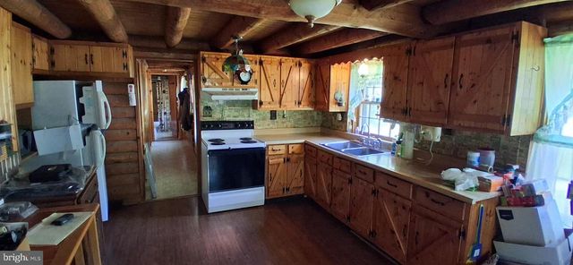 305 HANNA KURTZ RD, Birdsboro, PA 19508