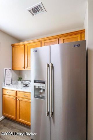 9003 Falcon Crest Ct 205, Louisville, KY 40219