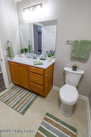 9003 Falcon Crest Ct 205, Louisville, KY 40219