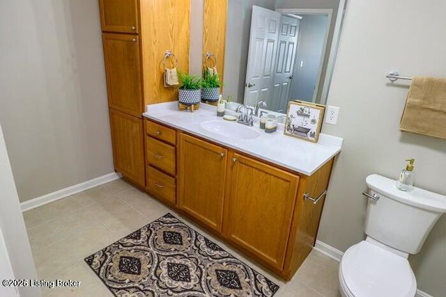 9003 Falcon Crest Ct 205, Louisville, KY 40219