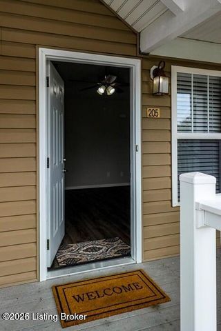 9003 Falcon Crest Ct 205, Louisville, KY 40219