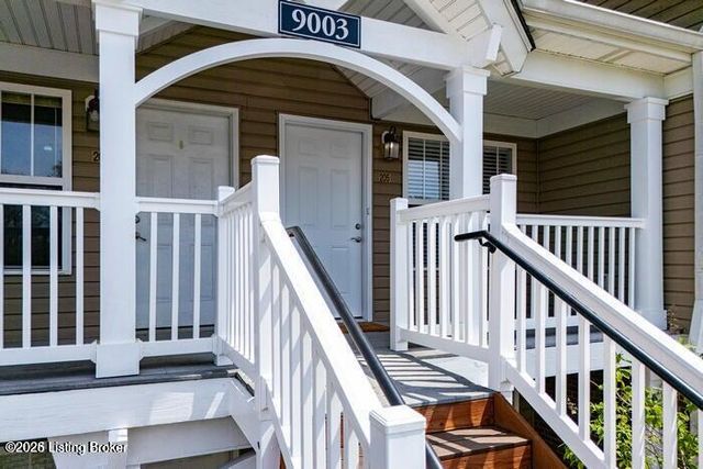 9003 Falcon Crest Ct 205, Louisville, KY 40219