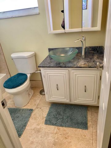 719 Lori Drive 307, Palm Springs, FL 33461