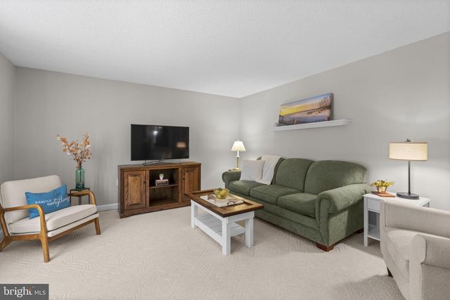 4936 WHARFF LN, Ellicott City, MD 21043