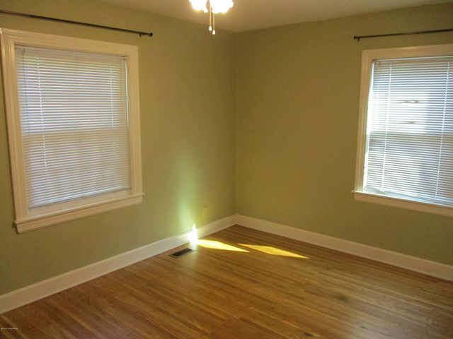 4214 Winchester Rd, Louisville, KY 40207