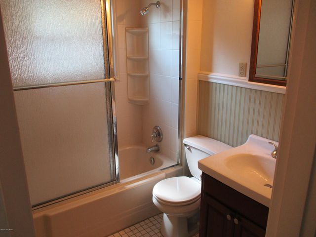 4214 Winchester Rd, Louisville, KY 40207