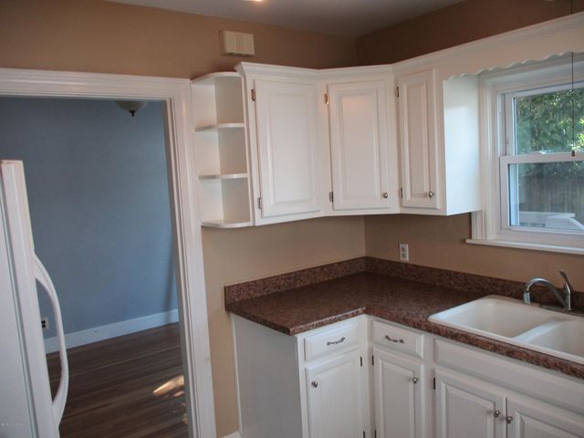 4214 Winchester Rd, Louisville, KY 40207
