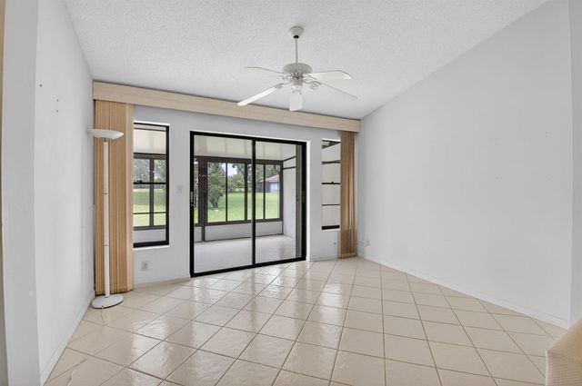 10939 Roebelini Palm Court A, Boynton Beach, FL 33437