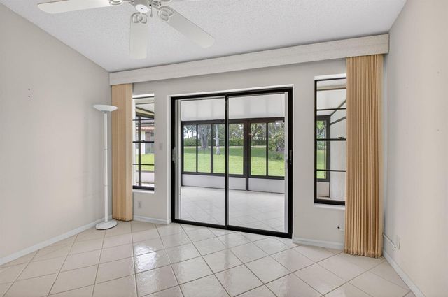 10939 Roebelini Palm Court A, Boynton Beach, FL 33437