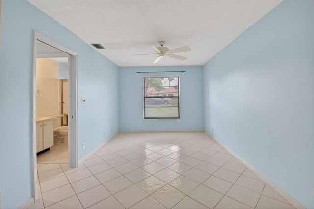 10939 Roebelini Palm Court A, Boynton Beach, FL 33437