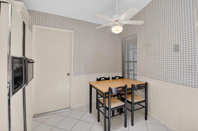 10939 Roebelini Palm Court A, Boynton Beach, FL 33437