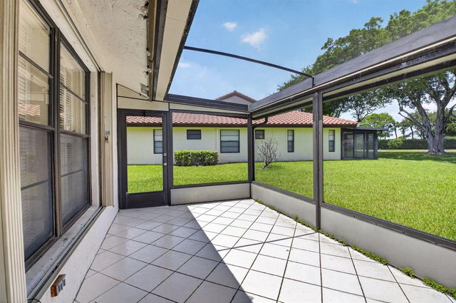 10939 Roebelini Palm Court A, Boynton Beach, FL 33437