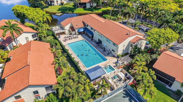 10939 Roebelini Palm Court A, Boynton Beach, FL 33437