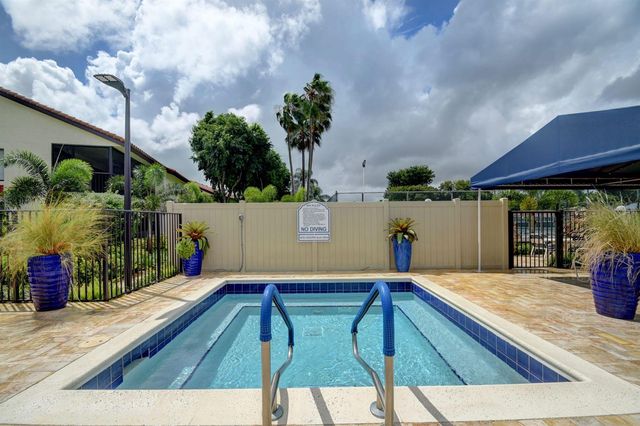 10939 Roebelini Palm Court A, Boynton Beach, FL 33437