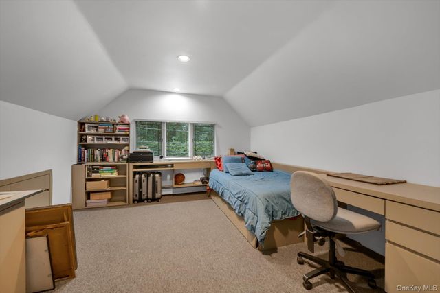 57 Parkway Drive, Roslyn Heights, NY 11577