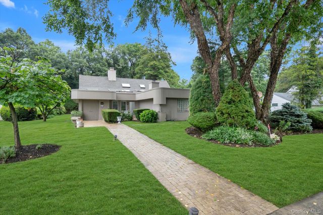 57 Parkway Drive, Roslyn Heights, NY 11577