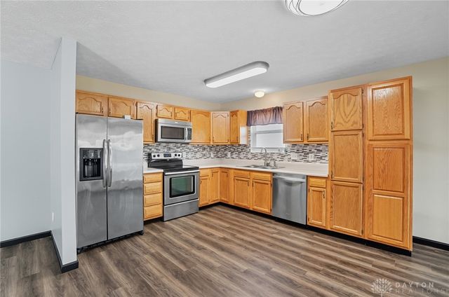 2821 Raxit Court, Xenia, OH 45385