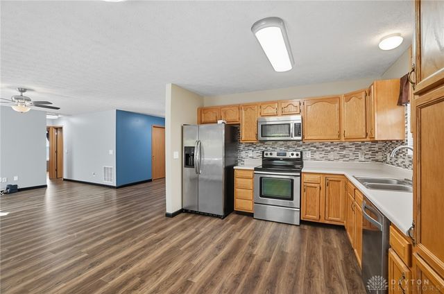 2821 Raxit Court, Xenia, OH 45385