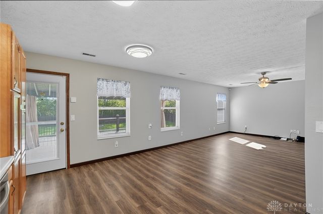 2821 Raxit Court, Xenia, OH 45385