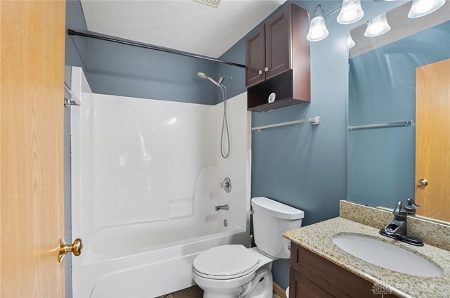 2821 Raxit Court, Xenia, OH 45385