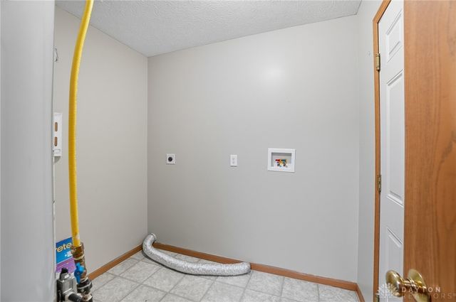 2821 Raxit Court, Xenia, OH 45385