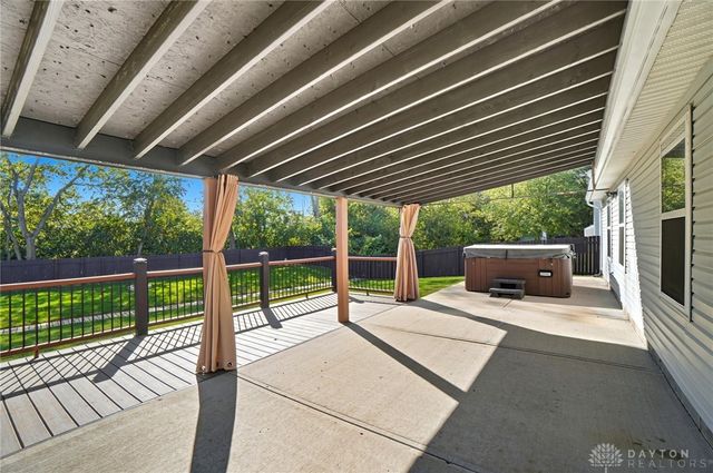 2821 Raxit Court, Xenia, OH 45385