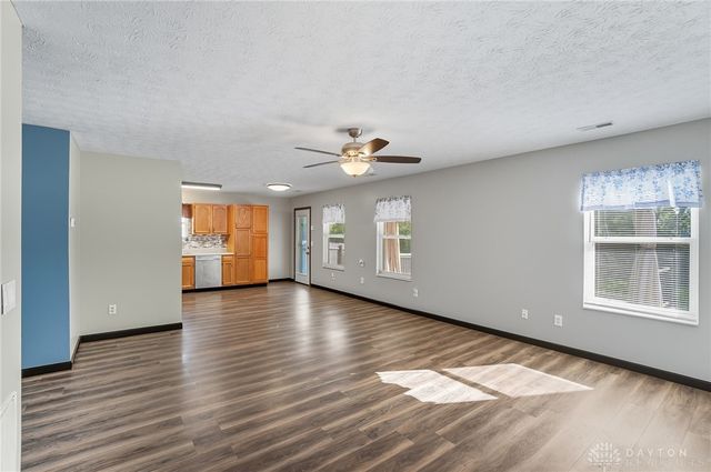 2821 Raxit Court, Xenia, OH 45385