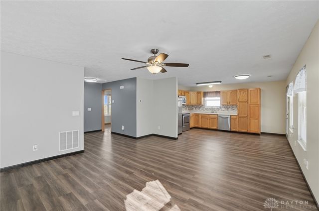 2821 Raxit Court, Xenia, OH 45385