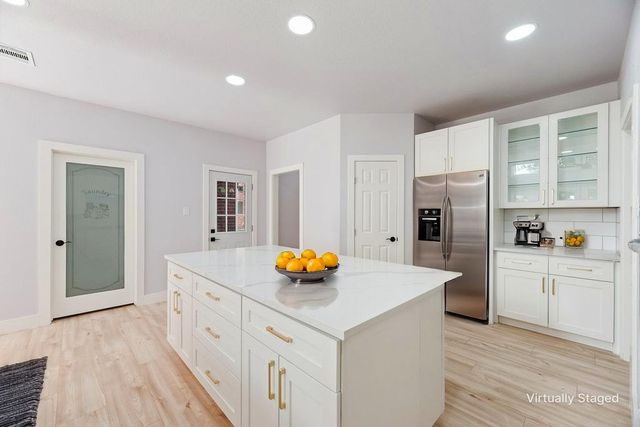404 Parkside Court, Murphy, TX 75094