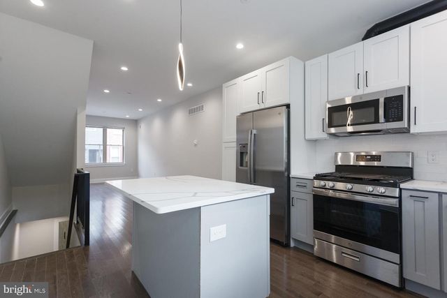 2722 LATONA ST, Philadelphia, PA 19146