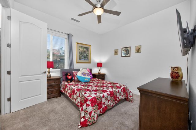 2749 19th Avenue, Kingsburg, CA 93631