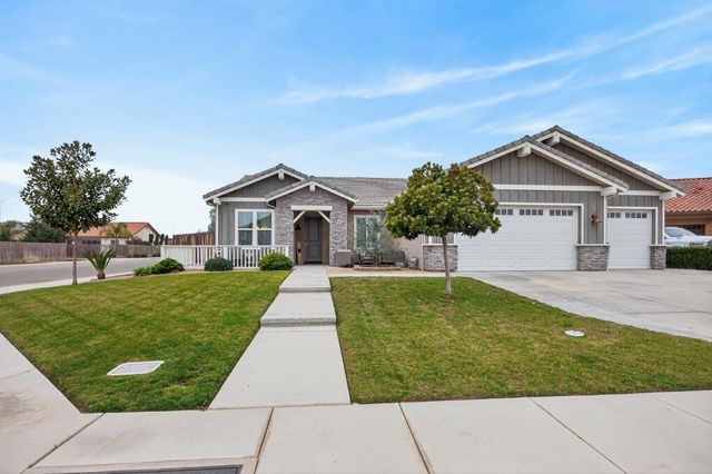 2749 19th Avenue, Kingsburg, CA 93631