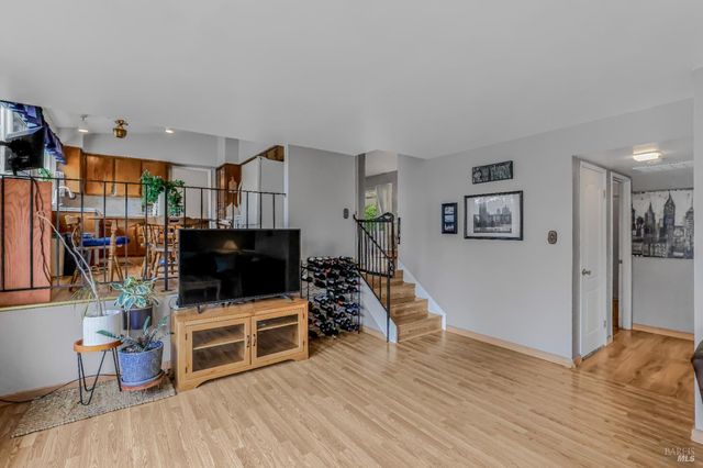 3946 Alexander St, Napa, CA 94558