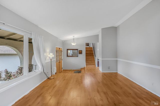 3946 Alexander St, Napa, CA 94558