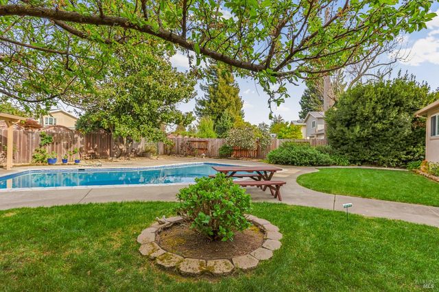 3946 Alexander St, Napa, CA 94558