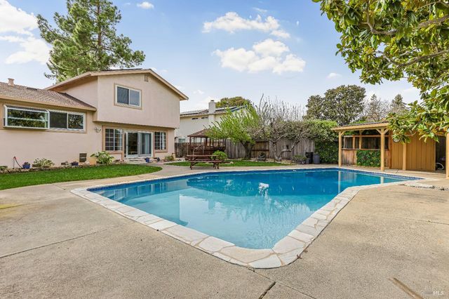 3946 Alexander St, Napa, CA 94558