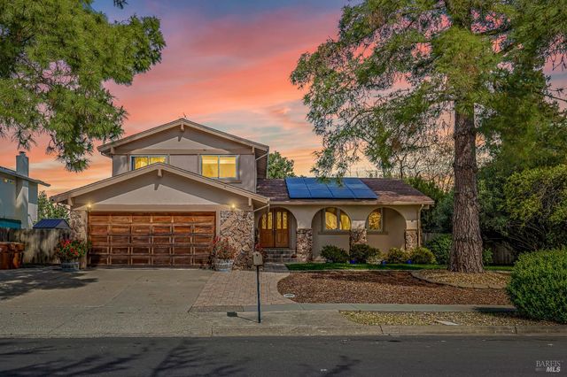 3946 Alexander St, Napa, CA 94558