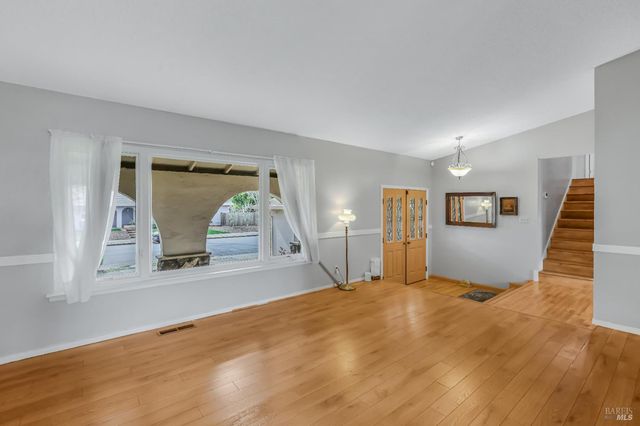 3946 Alexander St, Napa, CA 94558