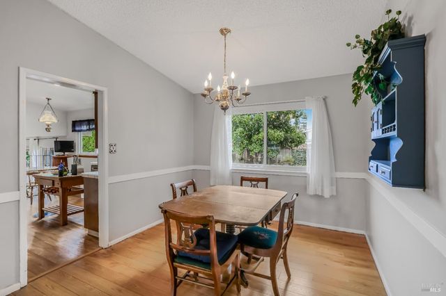 3946 Alexander St, Napa, CA 94558