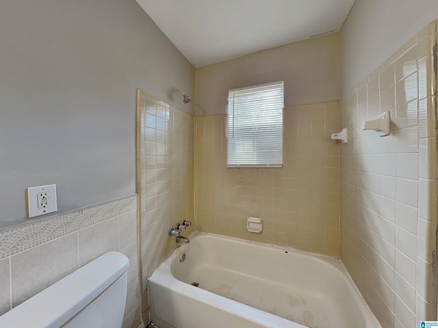 1713 6TH PLACE CIRCLE NW, Center Point, AL 35215