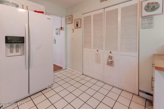 9 Elmswell Avenue, Manchester, NJ 08759