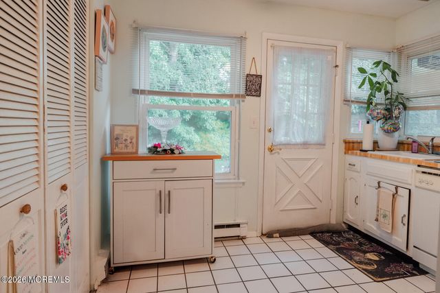 9 Elmswell Avenue, Manchester, NJ 08759