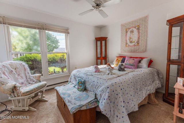 9 Elmswell Avenue, Manchester, NJ 08759