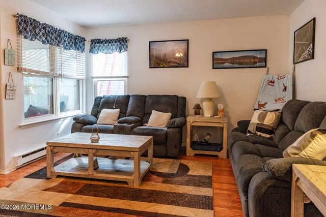 9 Elmswell Avenue, Manchester, NJ 08759