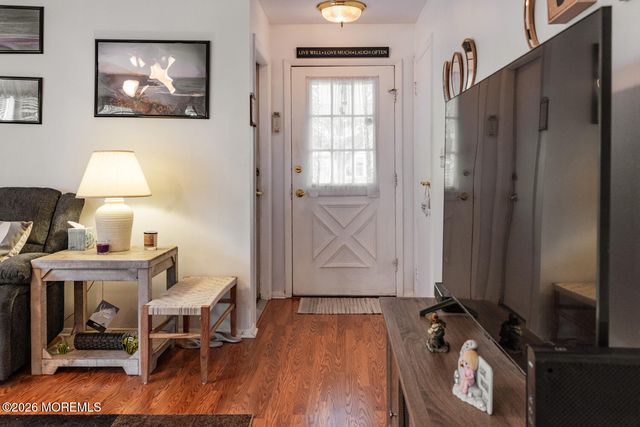 9 Elmswell Avenue, Manchester, NJ 08759
