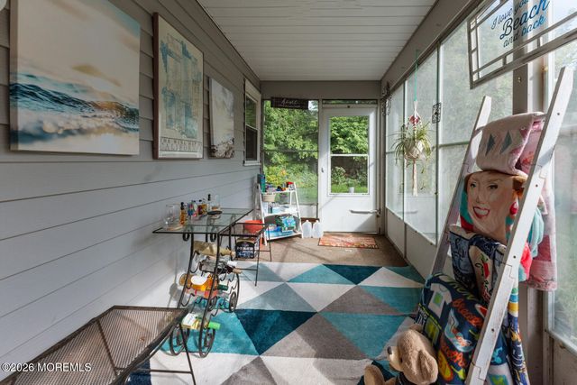 9 Elmswell Avenue, Manchester, NJ 08759